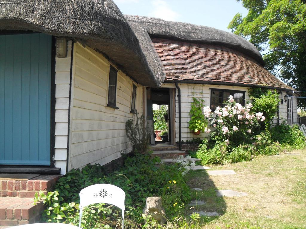 Church Hall Farm Bed And Breakfast Broxted Bilik gambar